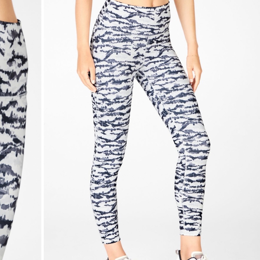 Fabletics High-Waisted 7/8 Legging!